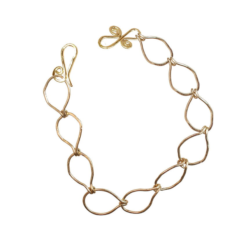 Hammered Loop Link Bracelet – Handcrafted Minimalist Design